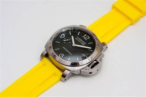 Panerai watches rubber strap review